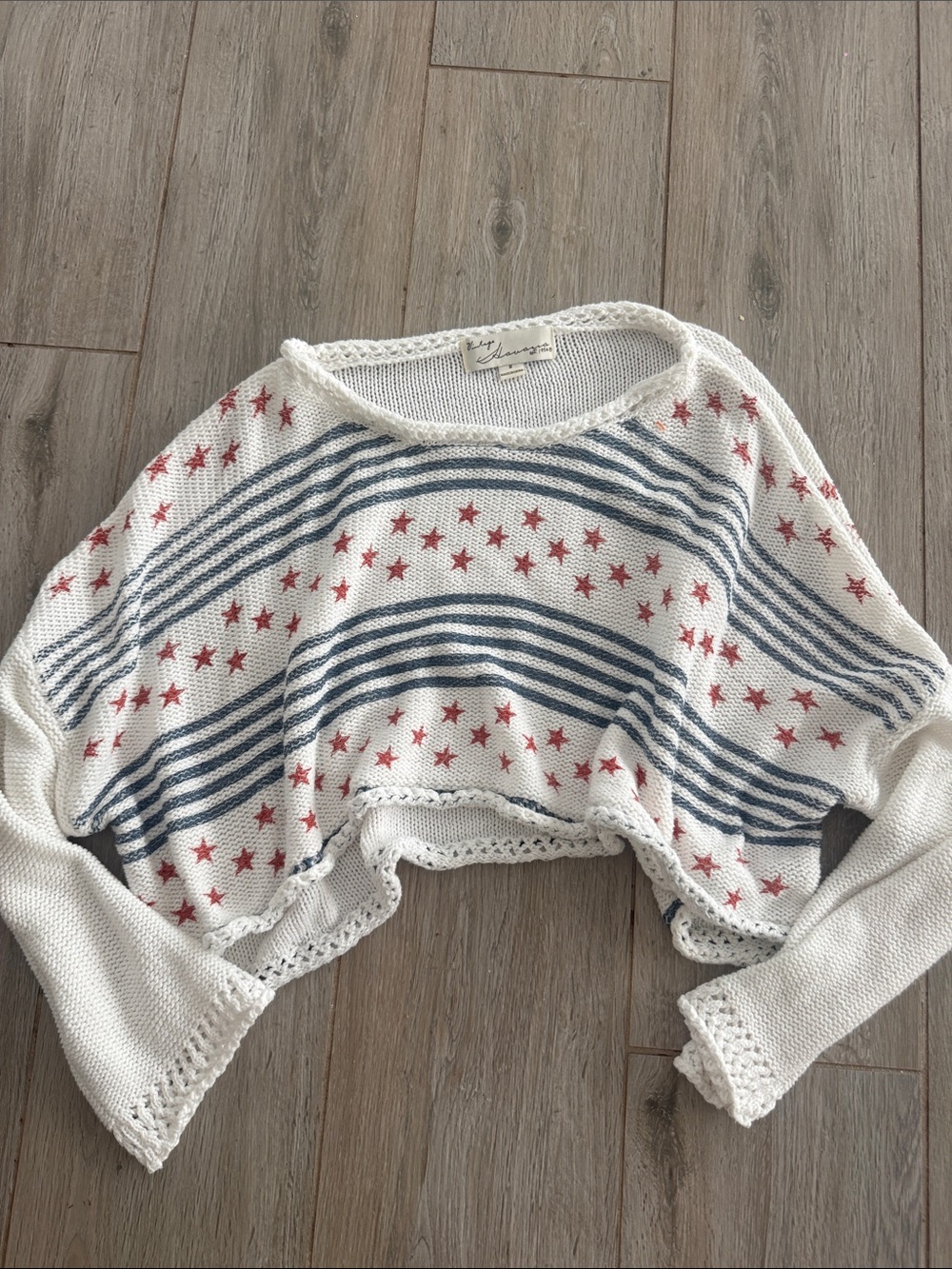 Vintage Havana White Cropped Sweater with Blue Stripes and Red Stars